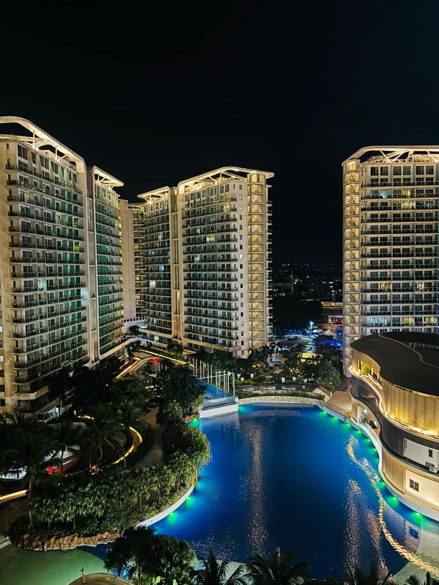Holiday Escape Philippines Manila Exterior foto